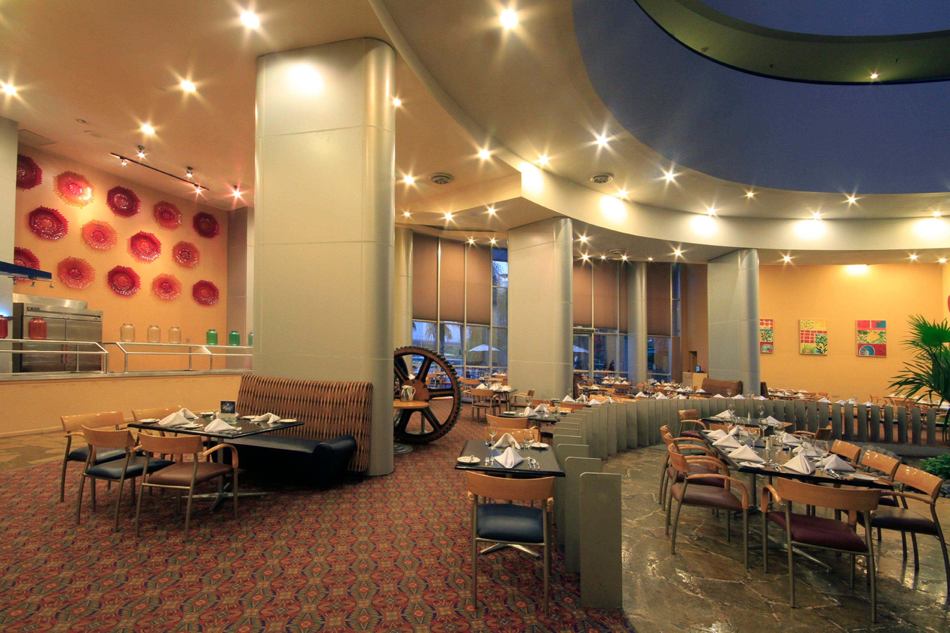 方迪多拉蒙特雷公园假日酒店 外观 照片 The restaurant
