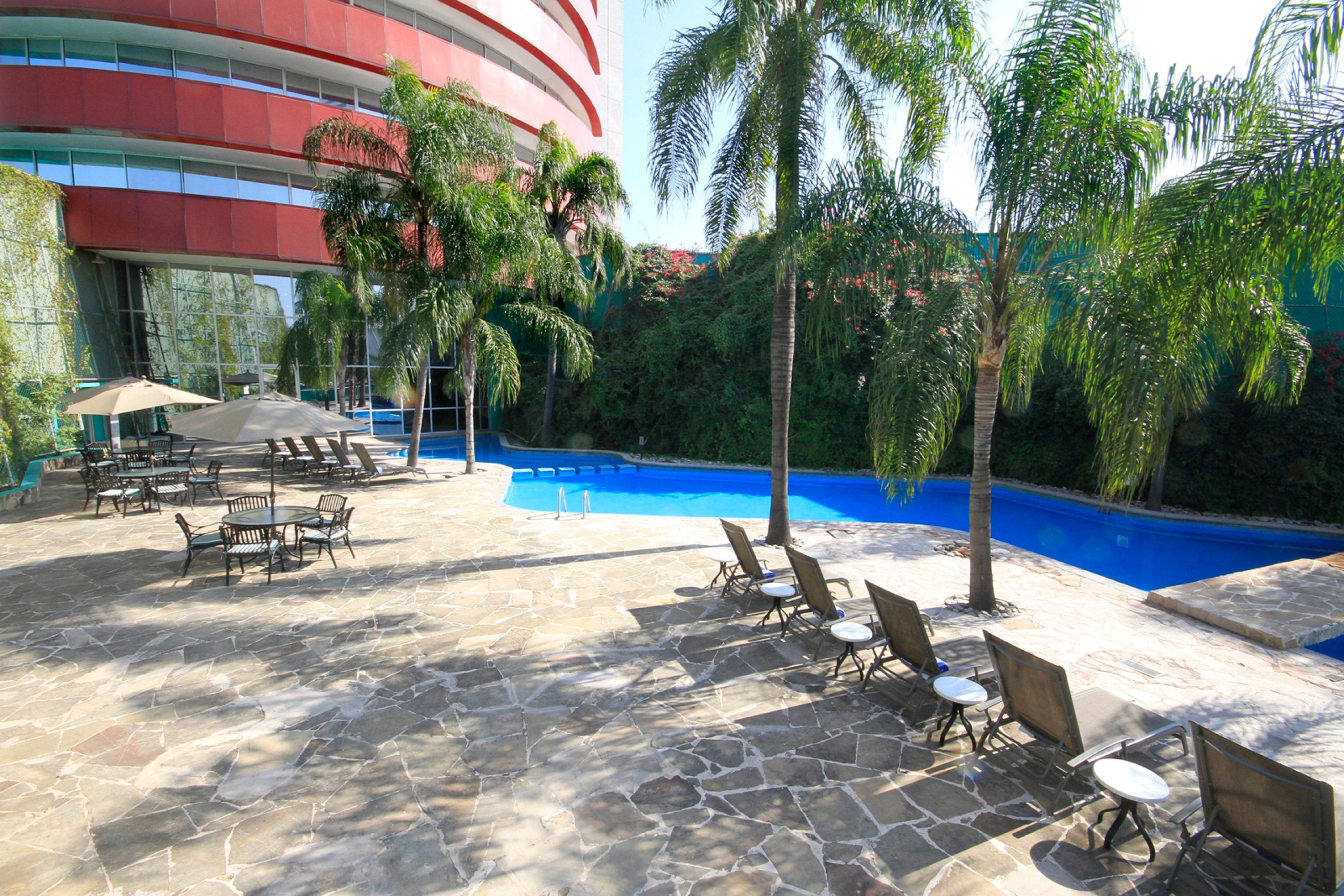 方迪多拉蒙特雷公园假日酒店 外观 照片 Hotel's pool