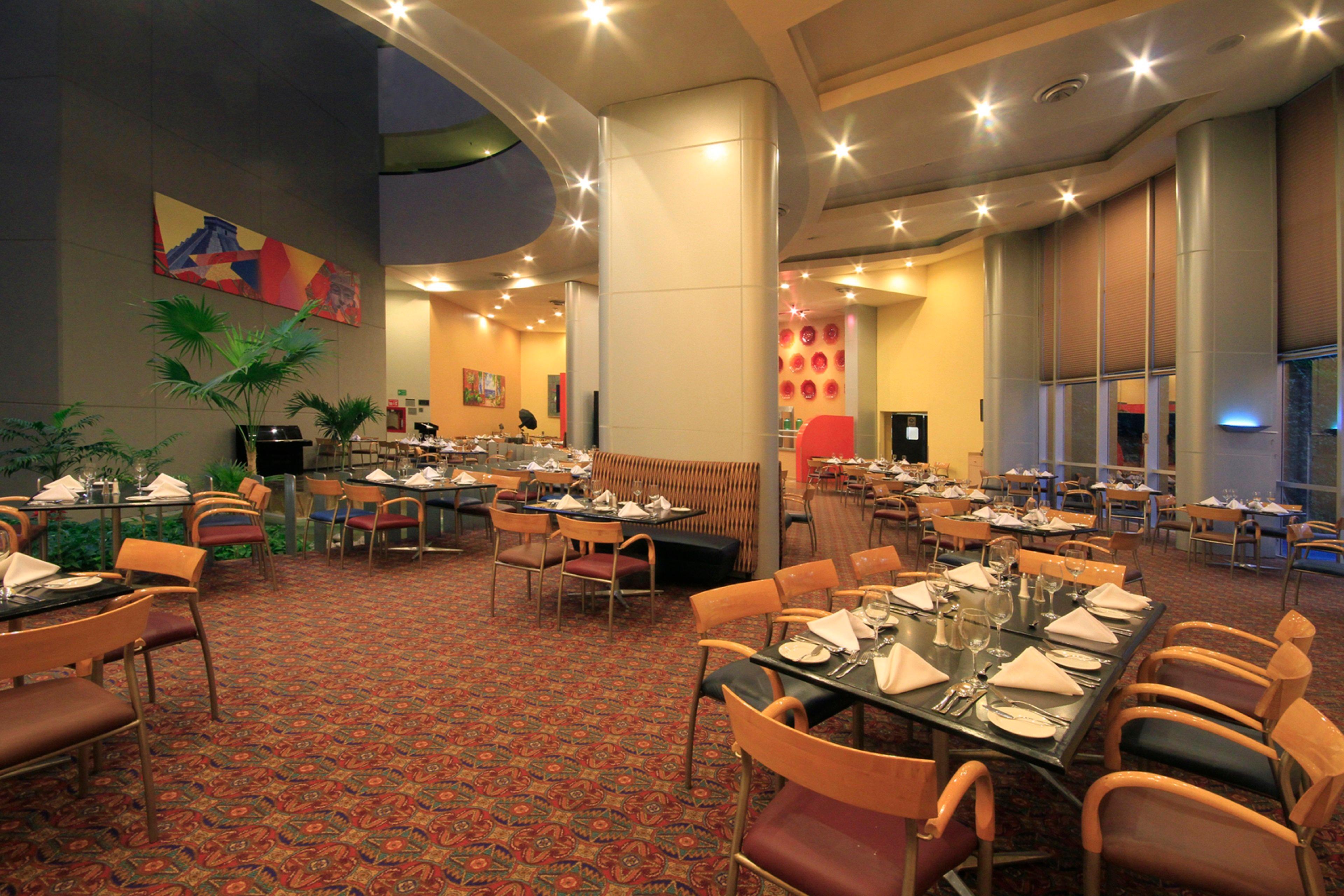 方迪多拉蒙特雷公园假日酒店 外观 照片 The restaurant