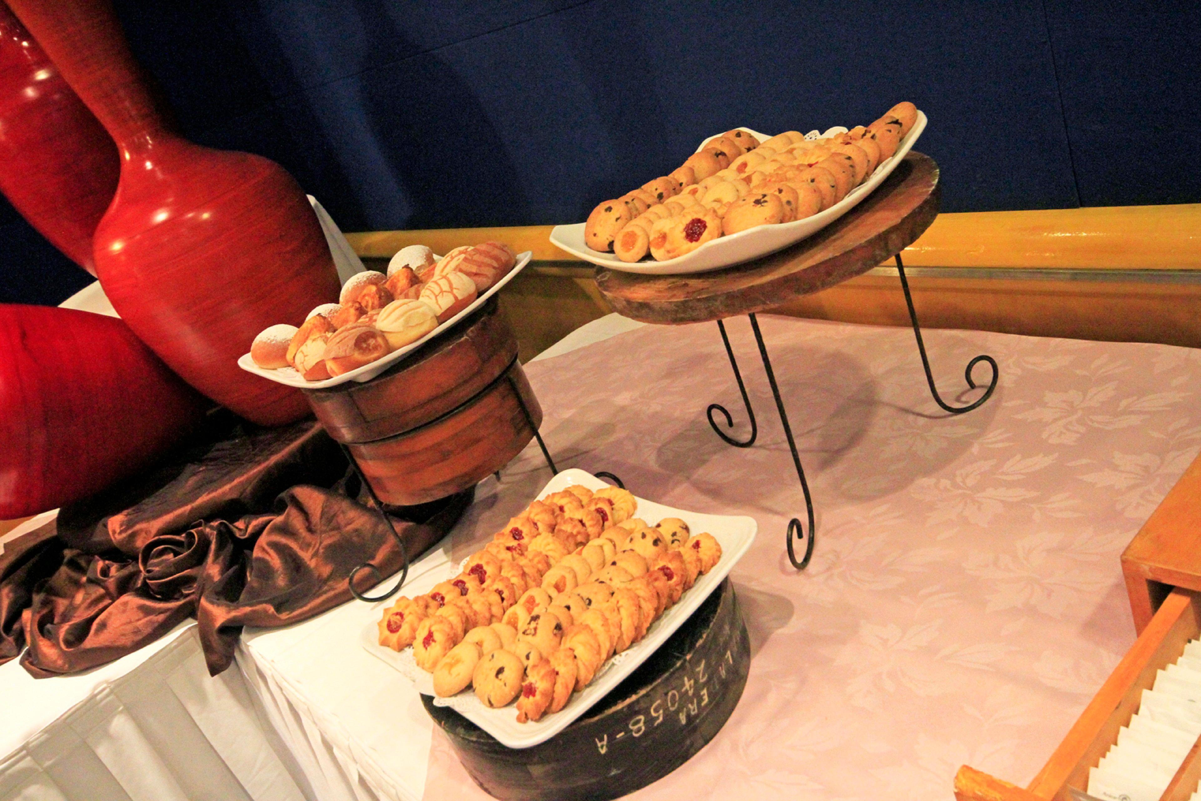 方迪多拉蒙特雷公园假日酒店 外观 照片 A selection of canapés