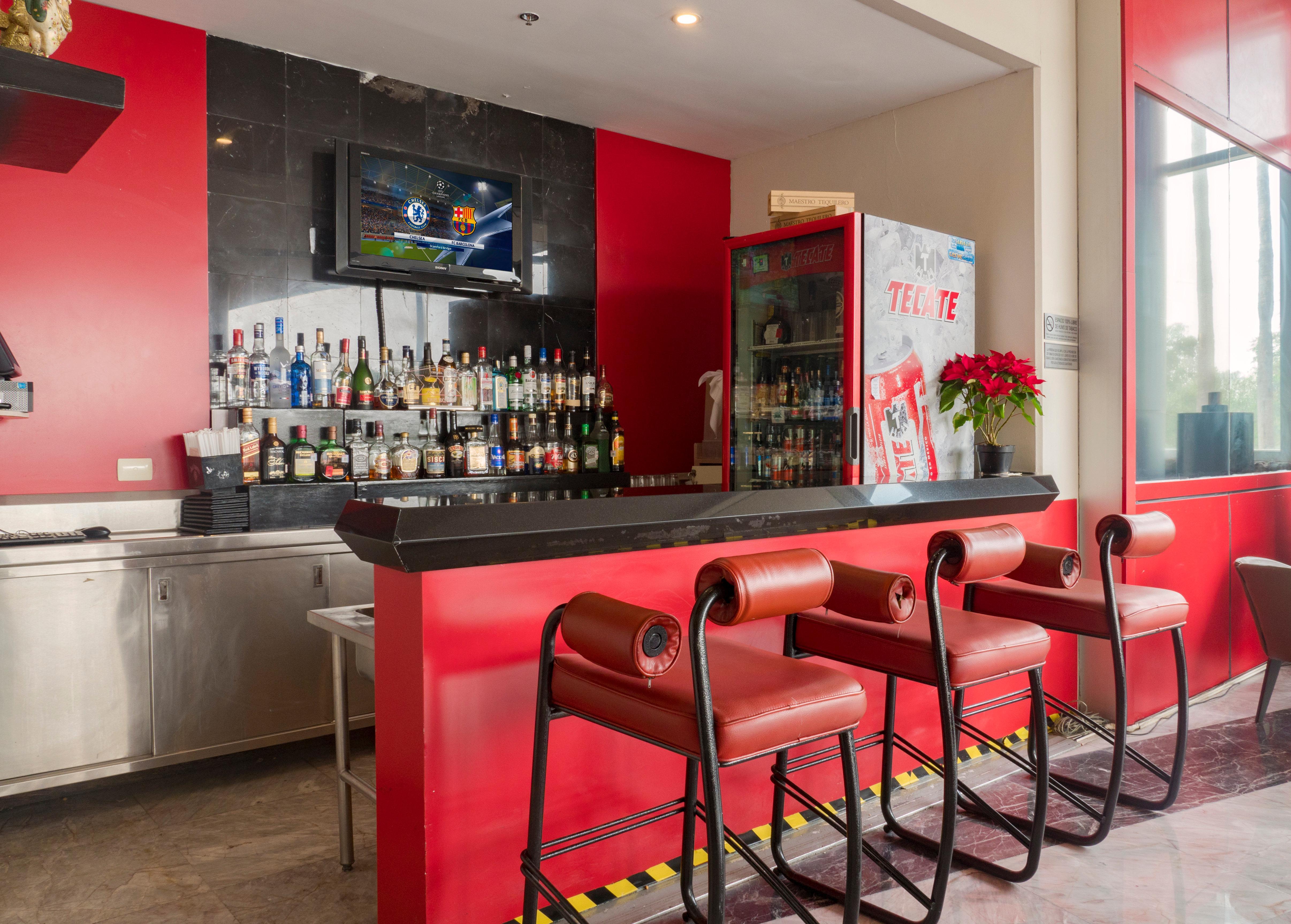方迪多拉蒙特雷公园假日酒店 外观 照片 Bar