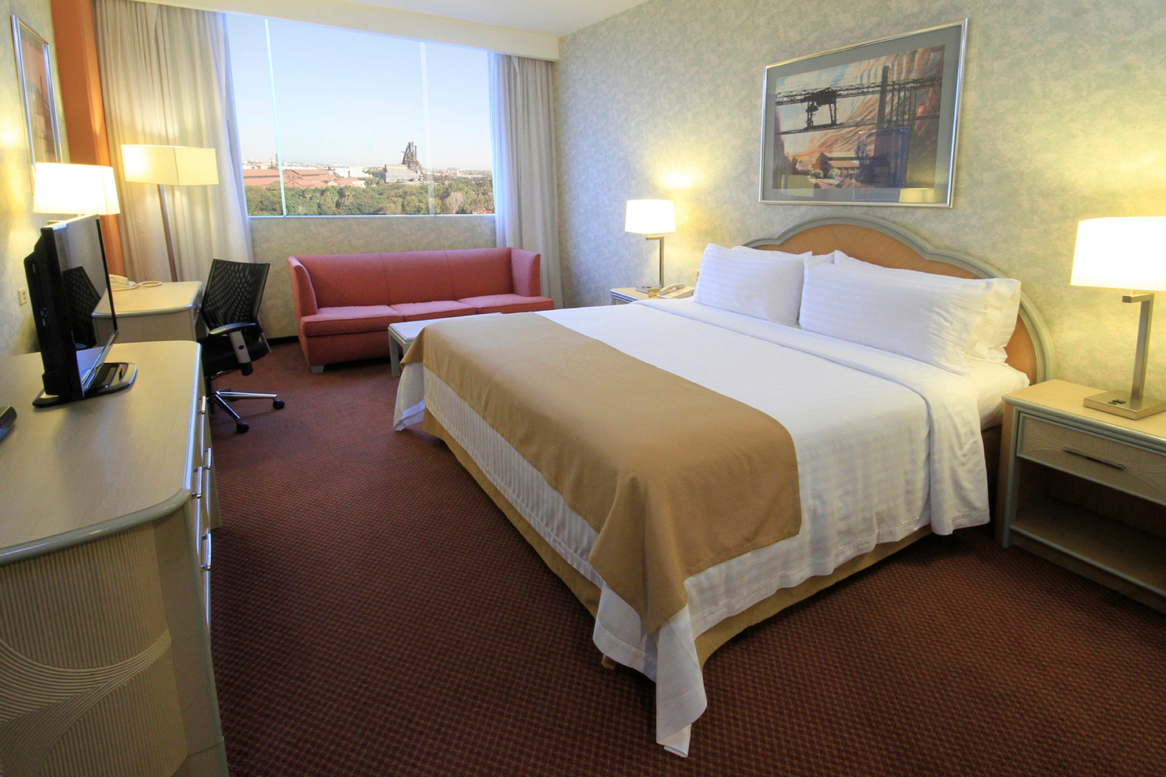 方迪多拉蒙特雷公园假日酒店 外观 照片 A room at the hotel