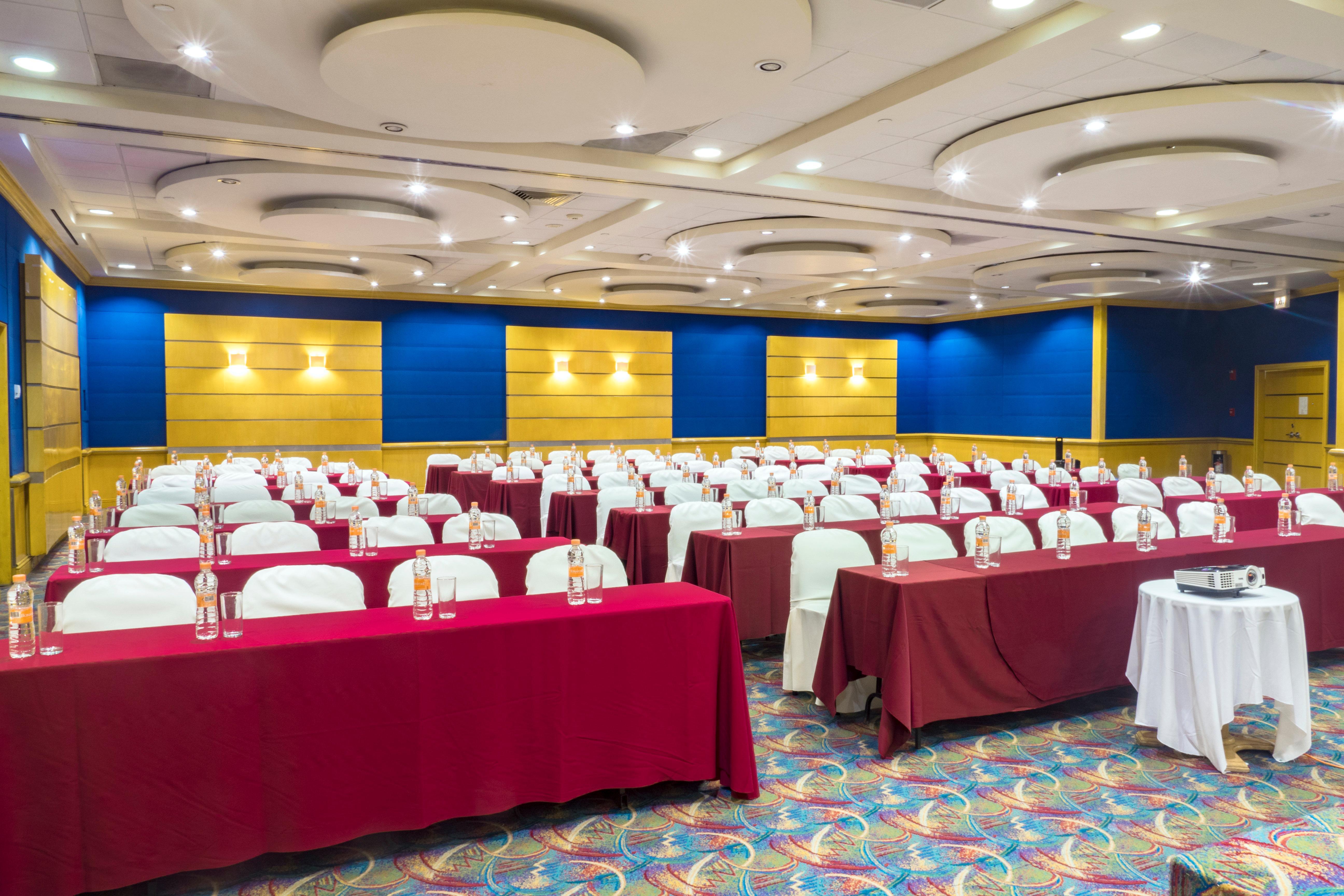 方迪多拉蒙特雷公园假日酒店 外观 照片 The 10th ASEAN Conference on Information and Communication Technology (ACTICT)