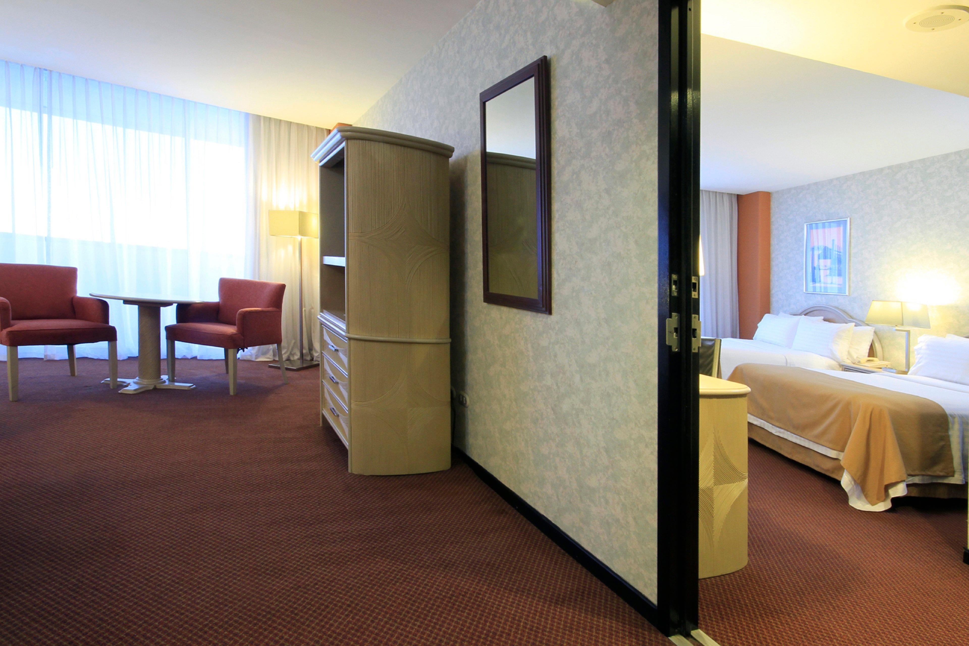 方迪多拉蒙特雷公园假日酒店 外观 照片 A room at the hotel