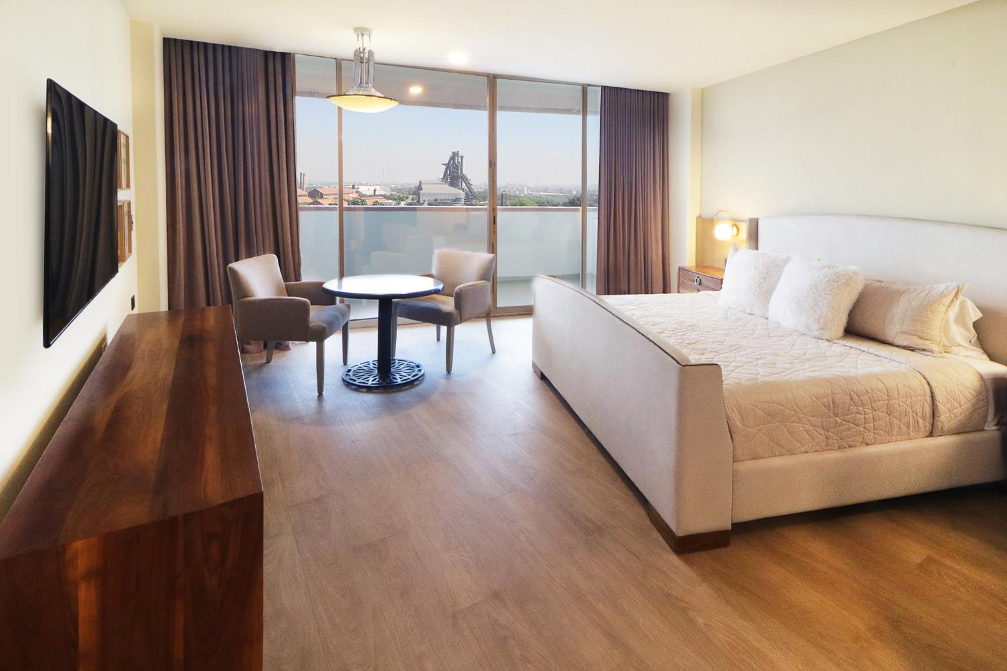 方迪多拉蒙特雷公园假日酒店 外观 照片 A room at the hotel